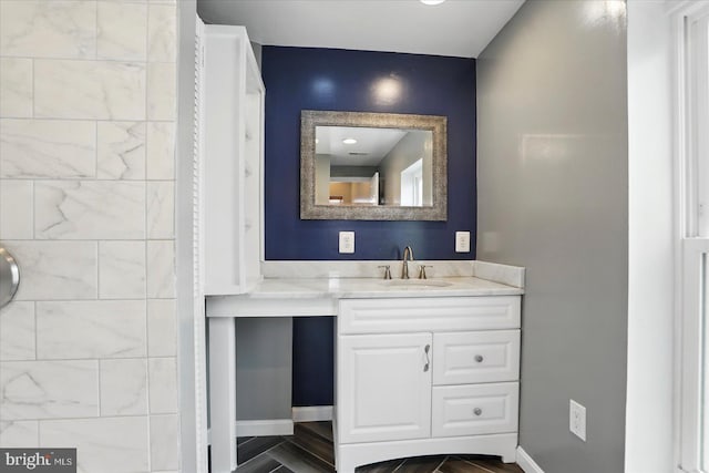 1225 W Cross St, Baltimore, MD 21230 - bathroom featuring vanity and baseboards