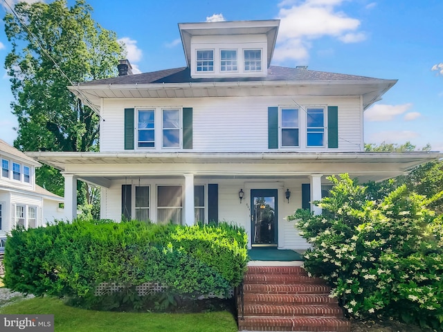 604 Market St, Pocomoke City, MD 21851 - traditional style home featuring a porch