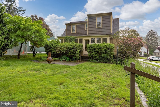 10 Pershing Ave, Ewing, NJ 08618 - rear view of house with entry steps