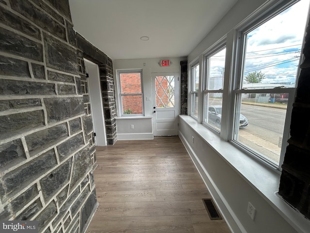 825 Jersey Ave, Gloucester City, NJ 08030 - view of unfurnished sunroom