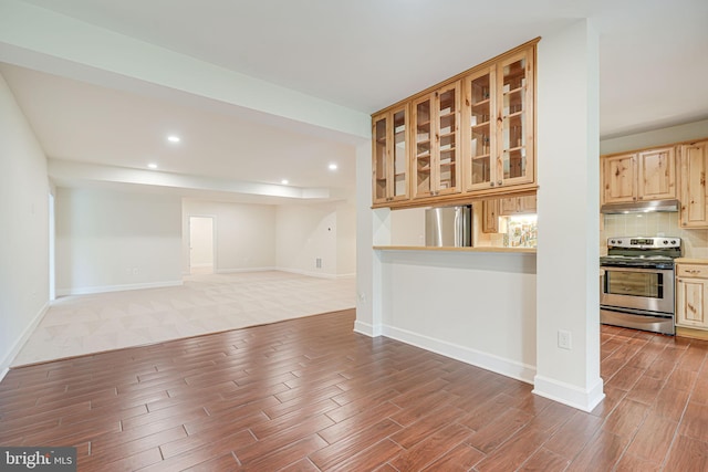 7425 Signal Hill Rd, Manassas, VA 20111 - unfurnished living room featuring wood finished floors and recessed lighting