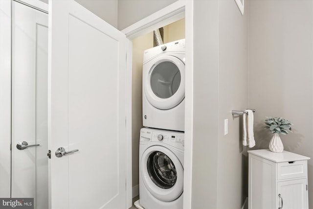 510 Diamondback Dr Unit 469, Gaithersburg, MD 20878 - washroom with stacked washer and clothes dryer