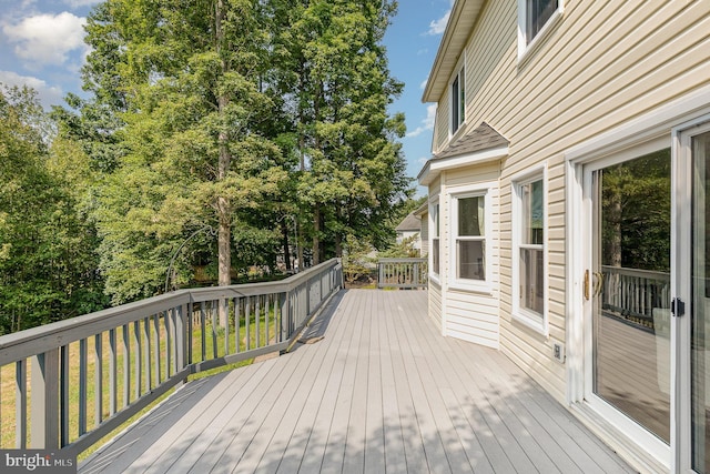 11 Basalt Dr, Fredericksburg, VA 22406 - view of wooden deck