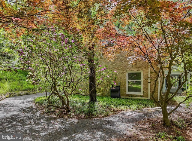 711 E Center St, Nesquehoning, PA 18240 - view of front of house with central air condition unit