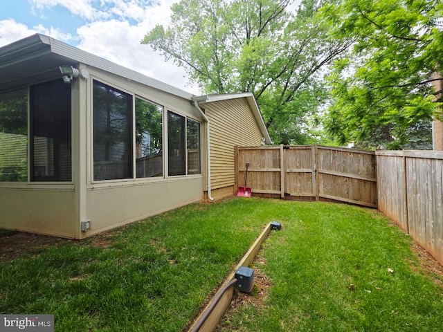 402 W Maple Ave, Sterling, VA 20164 - view of yard