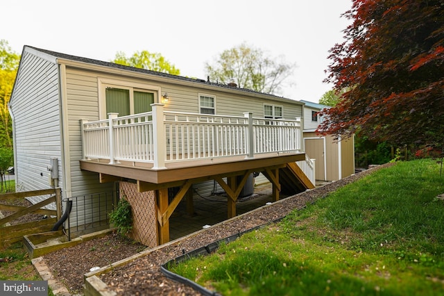 8110 Winter Blue Ct, Springfield, VA 22153 - back of property with a wooden deck
