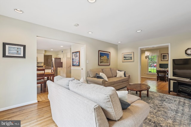 10127 Hillington Ct, Vienna, VA 22182 - living area featuring recessed lighting, light wood finished floors, and baseboards