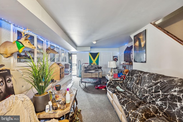 5615 N Warnock St, Philadelphia, PA 19141 - living area featuring carpet floors