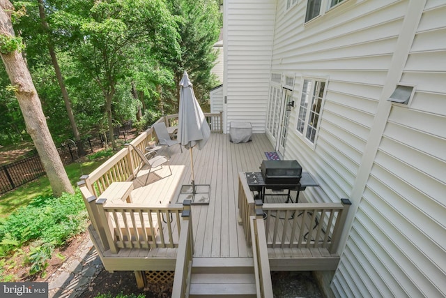 850 Still Creek Ln, Gaithersburg, MD 20878 - wooden deck featuring outdoor dining area