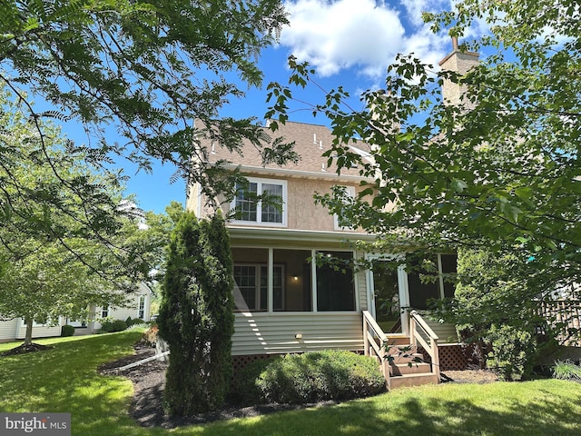 448 Country Club Dr, Lansdale, PA 19446 - view of front facade featuring a front yard