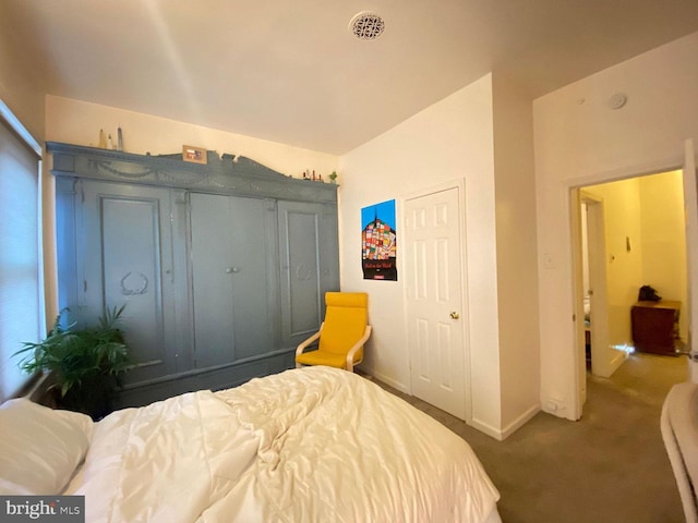 1527 Page St, Philadelphia, PA 19121 - carpeted bedroom with baseboards