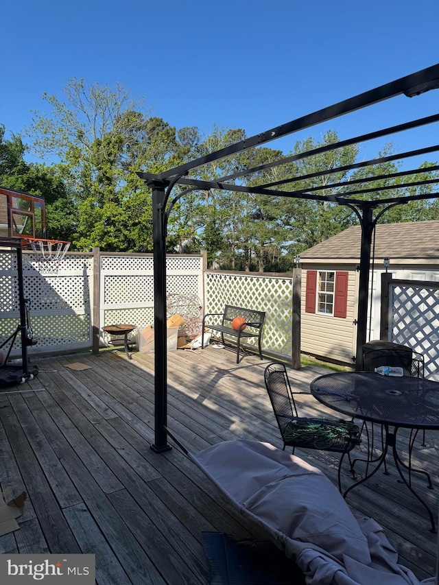 72 Maryland Ave, Crisfield, MD 21817 - view of wooden deck