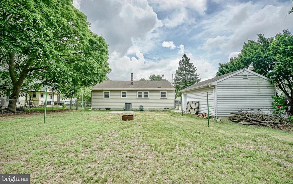 424 Sheridan Ave, Paulsboro, NJ 08066 - view of rear view of house