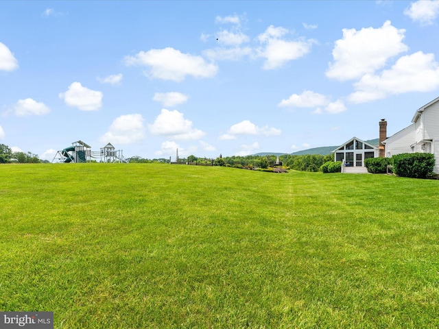 7100 Ewing Ct, Middletown, MD 21769 - view of green lawn featuring a sunroom