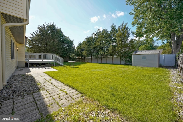 30 Lancelot Ln, Mount Laurel, NJ 08054 - view of yard featuring a wooden deck