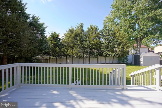 30 Lancelot Ln, Mount Laurel, NJ 08054 - view of wooden deck