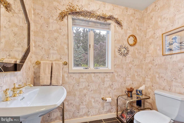 3 White Horse Ln, Spring City, PA 19475 - half bath featuring a sink, toilet, and baseboards