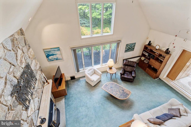 3 White Horse Ln, Spring City, PA 19475 - carpeted living area with high vaulted ceiling