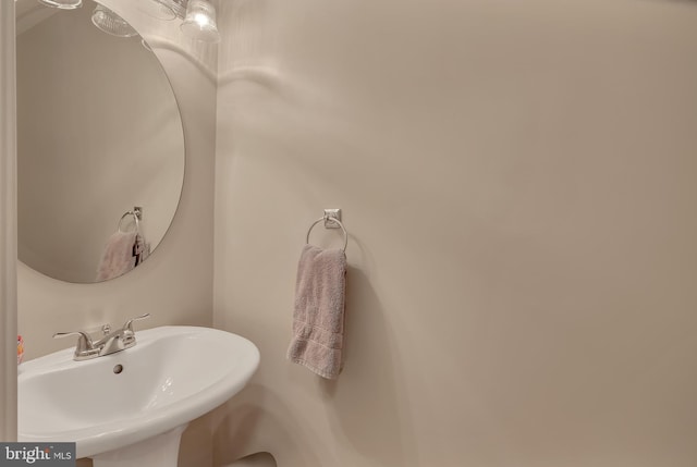 3331 Lakeside View Dr Unit 6-8, Falls Church, VA 22041 - bathroom featuring a sink