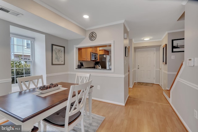 3331 Lakeside View Dr Unit 6-8, Falls Church, VA 22041 - dining space with light wood-style floors, crown molding, baseboards, and recessed lighting