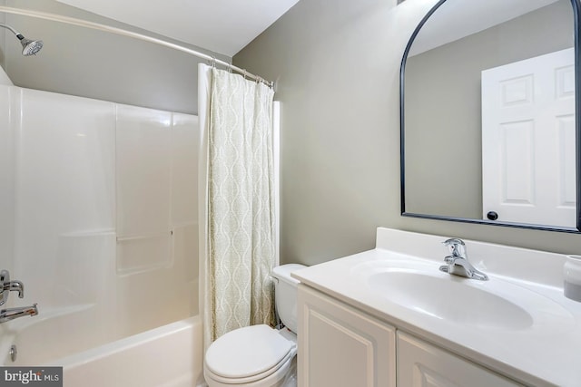 229 Lakshman Trl, Dover, DE 19904 - bathroom with toilet, vanity, and shower / bath combination with curtain