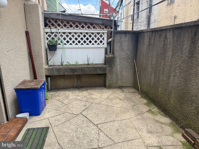 914 Fernon St, Philadelphia, PA 19148 - view of patio