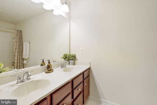 3441 Eagle Ridge Dr, Woodbridge, VA 22191 - full bath featuring double vanity and a shower with curtain