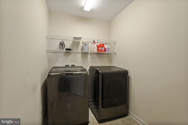 3441 Eagle Ridge Dr, Woodbridge, VA 22191 - washroom with independent washer and dryer and baseboards