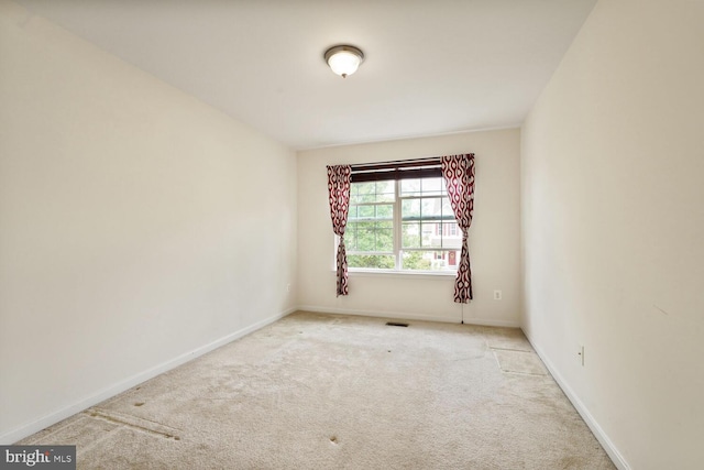 3441 Eagle Ridge Dr, Woodbridge, VA 22191 - spare room featuring carpet floors and baseboards
