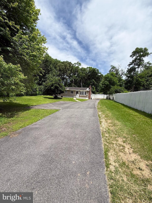 930 Chesaco Ave, Baltimore, MD 21237 - view of asphalt driveway