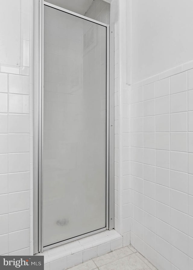 808 Scotia Rd, Philadelphia, PA 19128 - bathroom featuring a stall shower