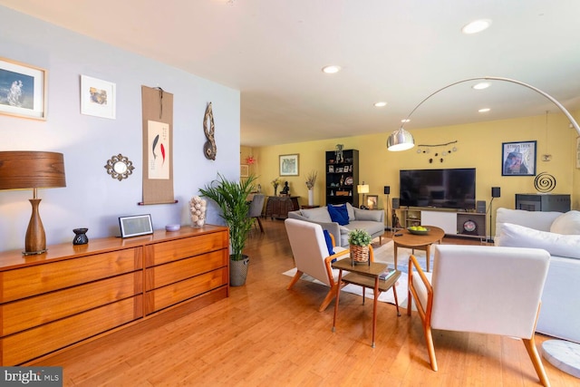 1030 Rock Creek Dr, Wyncote, PA 19095 - living area featuring light wood-style flooring and recessed lighting