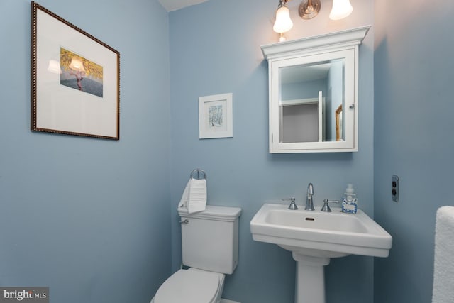 100 Weldon Way, Pennington, NJ 08534 - half bathroom with toilet