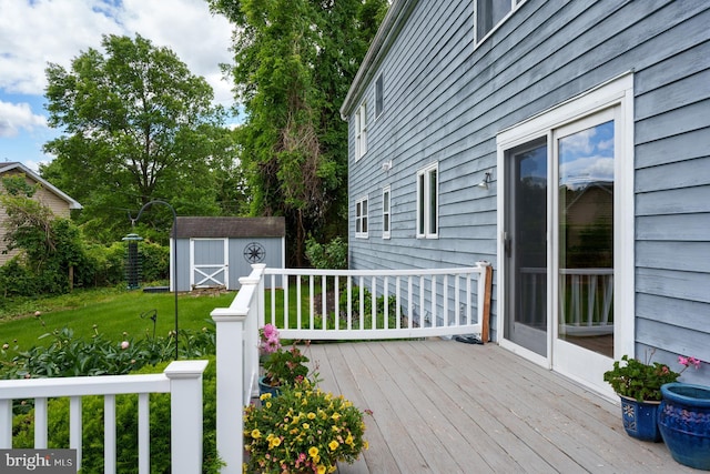 100 Weldon Way, Pennington, NJ 08534 - wooden terrace featuring a lawn