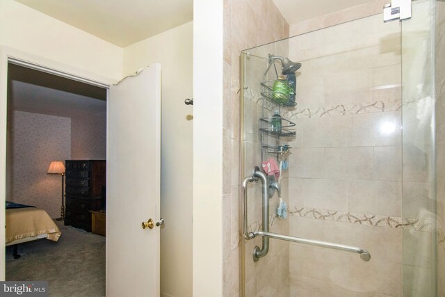 36 Covington Dr, Sicklerville, NJ 08081 - bathroom with a tile shower and ensuite bath