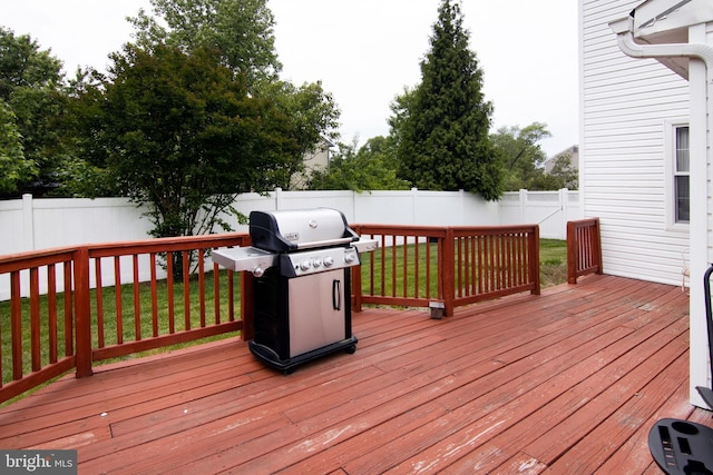 36 Covington Dr, Sicklerville, NJ 08081 - wooden terrace with area for grilling