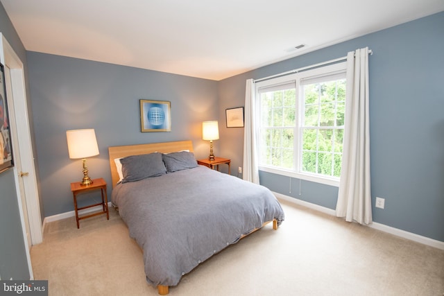 32 Eagleton Farm Rd, Newtown, PA 18940 - bedroom with baseboards and light colored carpet
