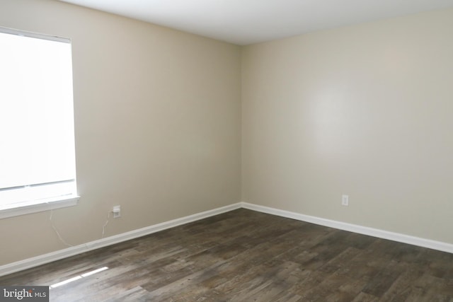 1000 Country Club Rd Unit 8, York, PA 17403 - empty room featuring dark wood-style flooring and baseboards