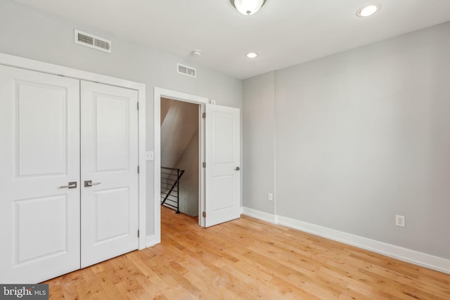 939 Sigel St, Philadelphia, PA 19148 - unfurnished bedroom featuring light wood finished floors, baseboards, a closet, and recessed lighting