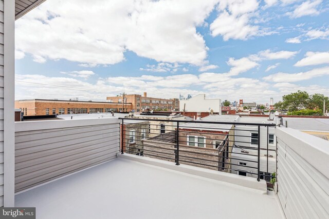 939 Sigel St, Philadelphia, PA 19148 - balcony with a city view