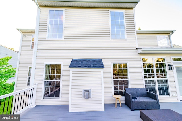 22 Thaxton Ct, Stafford, VA 22556 - rear view of property with a wooden deck
