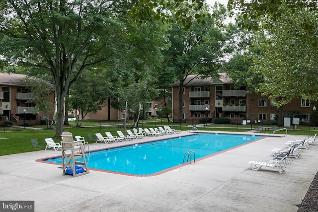 100 Winding Way Unit A-23, Downingtown, PA 19335 - community pool with a patio