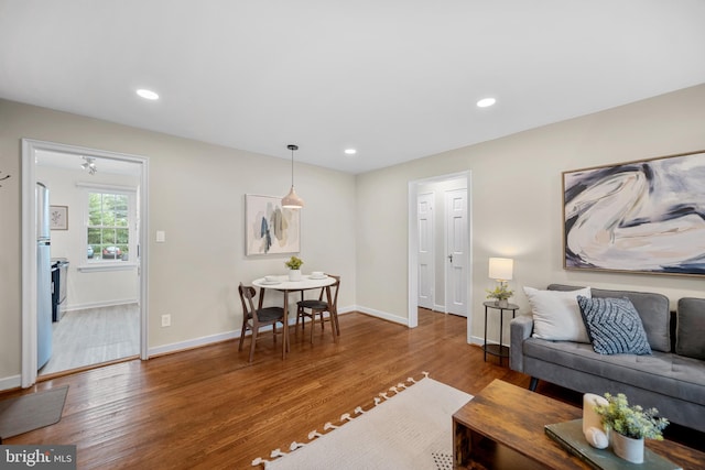 117 E Glebe Rd Unit C, Alexandria, VA 22305 - living room with wood finished floors, baseboards, and recessed lighting