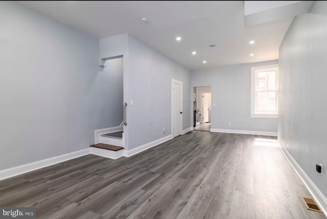 4605 N 13th St, Philadelphia, PA 19140 - spare room featuring recessed lighting, dark wood-type flooring, and baseboards