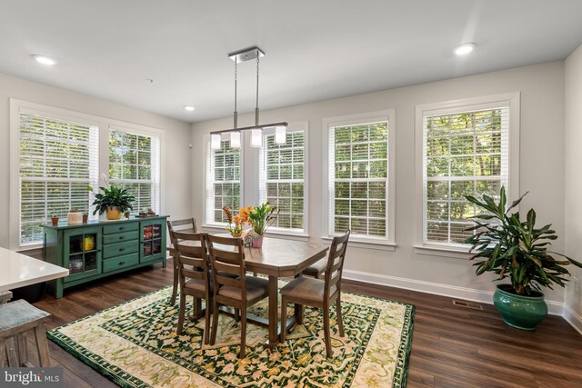 9909 Kildore Way, Fort Washington, MD 20744 - dining space with baseboards, dark wood-style floors, and recessed lighting
