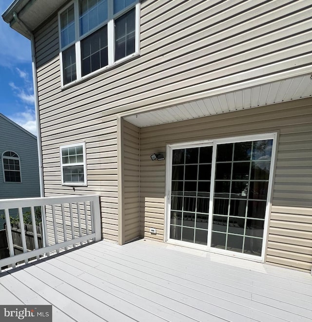 65 Auckland Dr, Newark, DE 19702 - view of wooden deck
