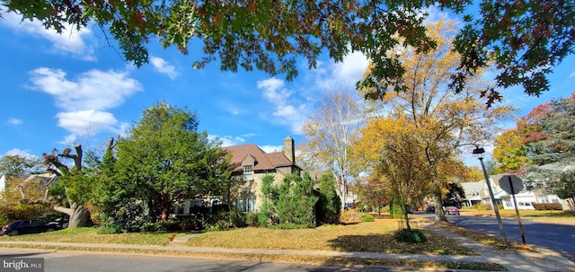 1100 Drexel Ave, Drexel Hill, PA 19026 - view of asphalt road featuring sidewalks, traffic signs, and curbs