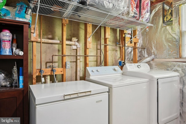 14617 Woodspring Ct, Centreville, VA 20120 - laundry area with independent washer and dryer