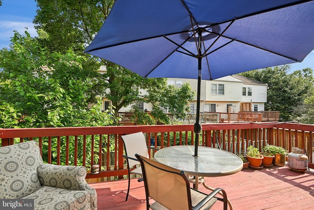 14617 Woodspring Ct, Centreville, VA 20120 - deck with outdoor dining space