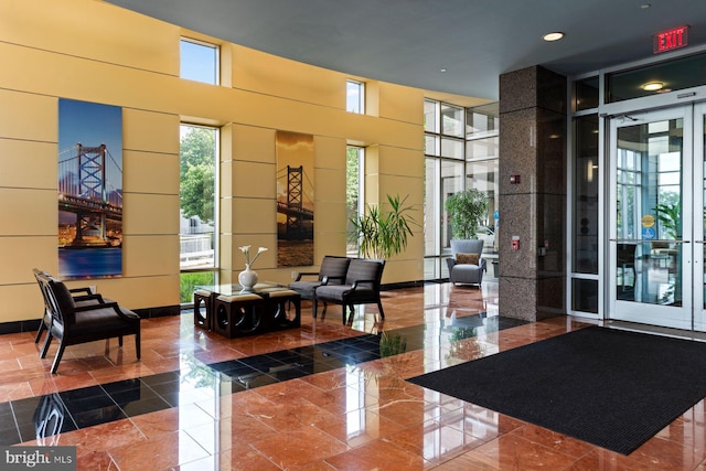 901 N Penn St Unit R305, Philadelphia, PA 19123 - lobby with a towering ceiling